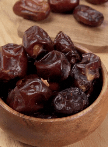 Organic Egyptian Dates - Delicious and Super Snacks